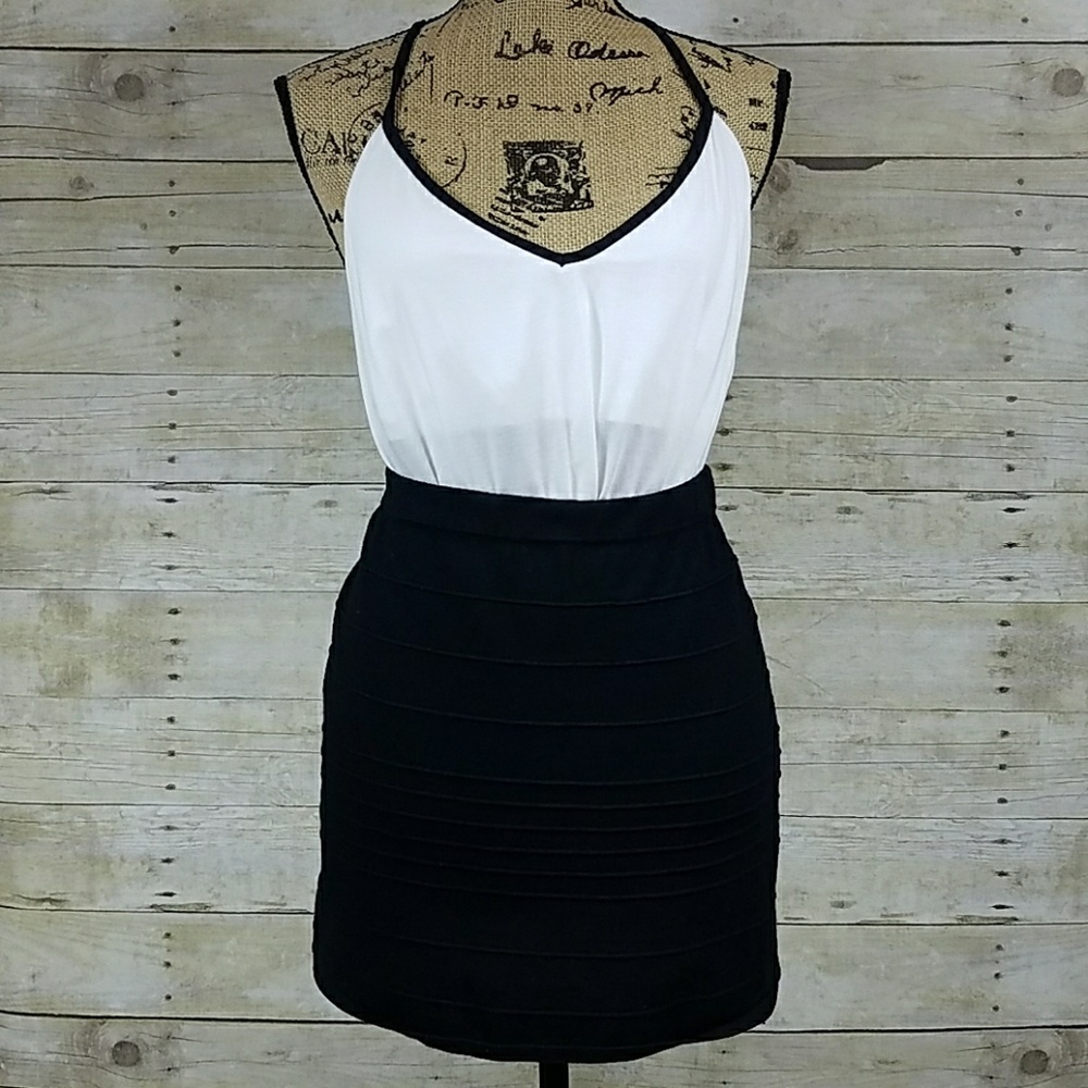 NWOT XL Ribbed Bongo Skirt